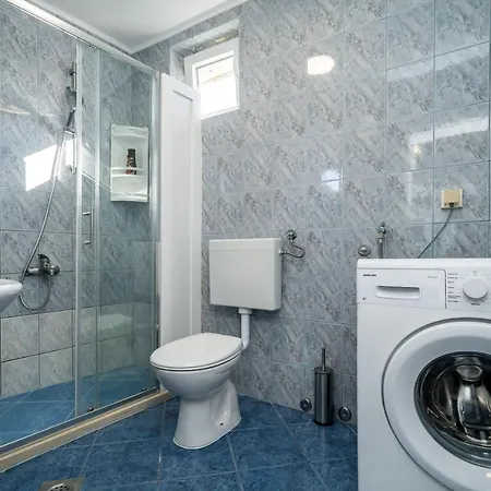 & Alan Pensión Dubrovnik