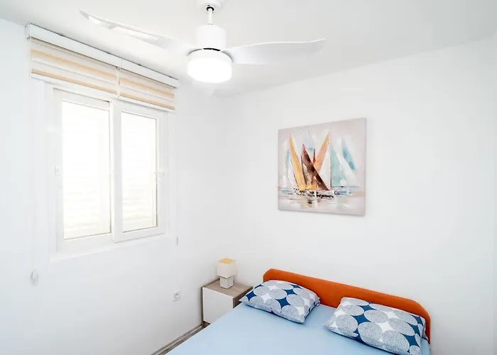 Guest house & Alan 2*